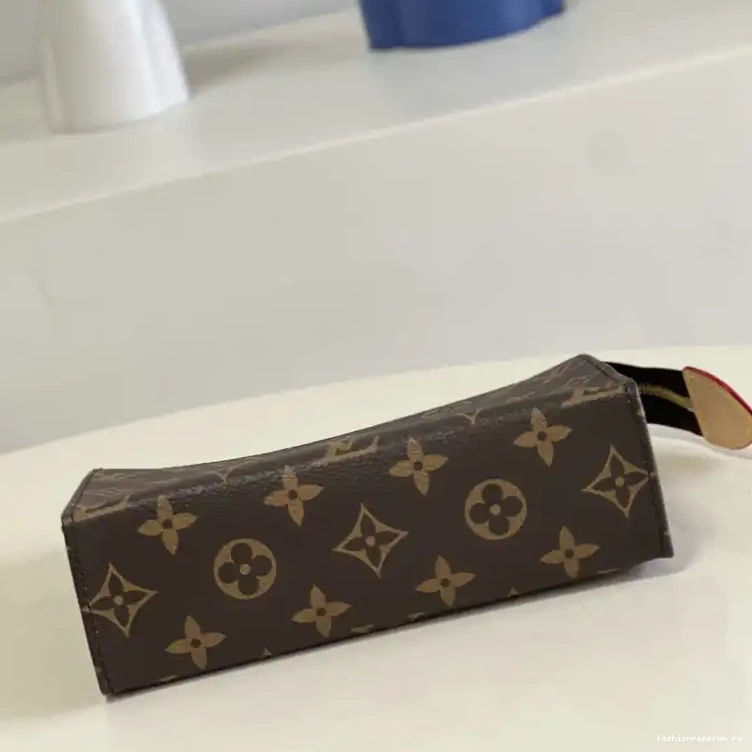 Fashionrep 2204YA0041 Bag LV 0715